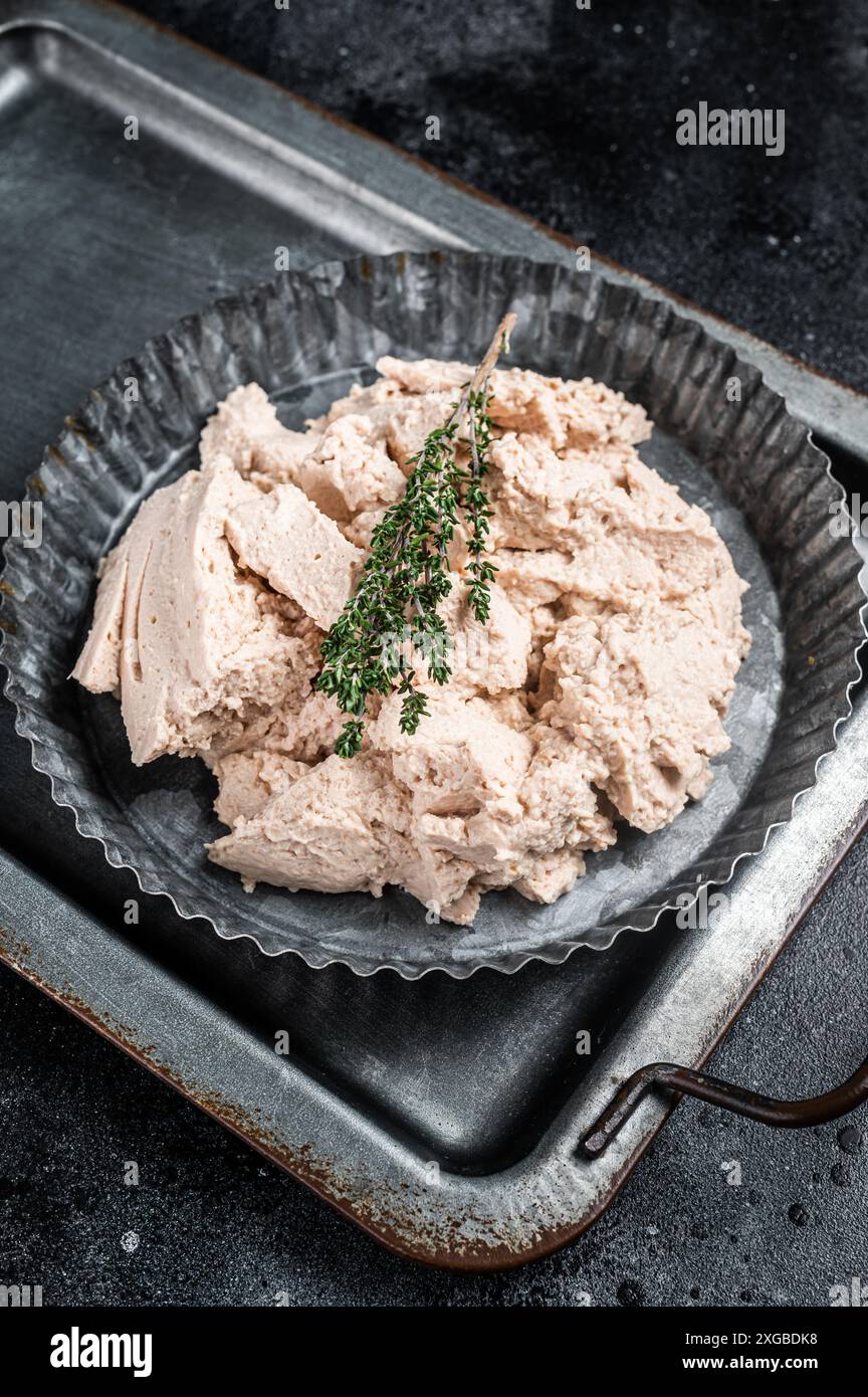 Top view canned cod hi-res stock photography and images - Alamy
