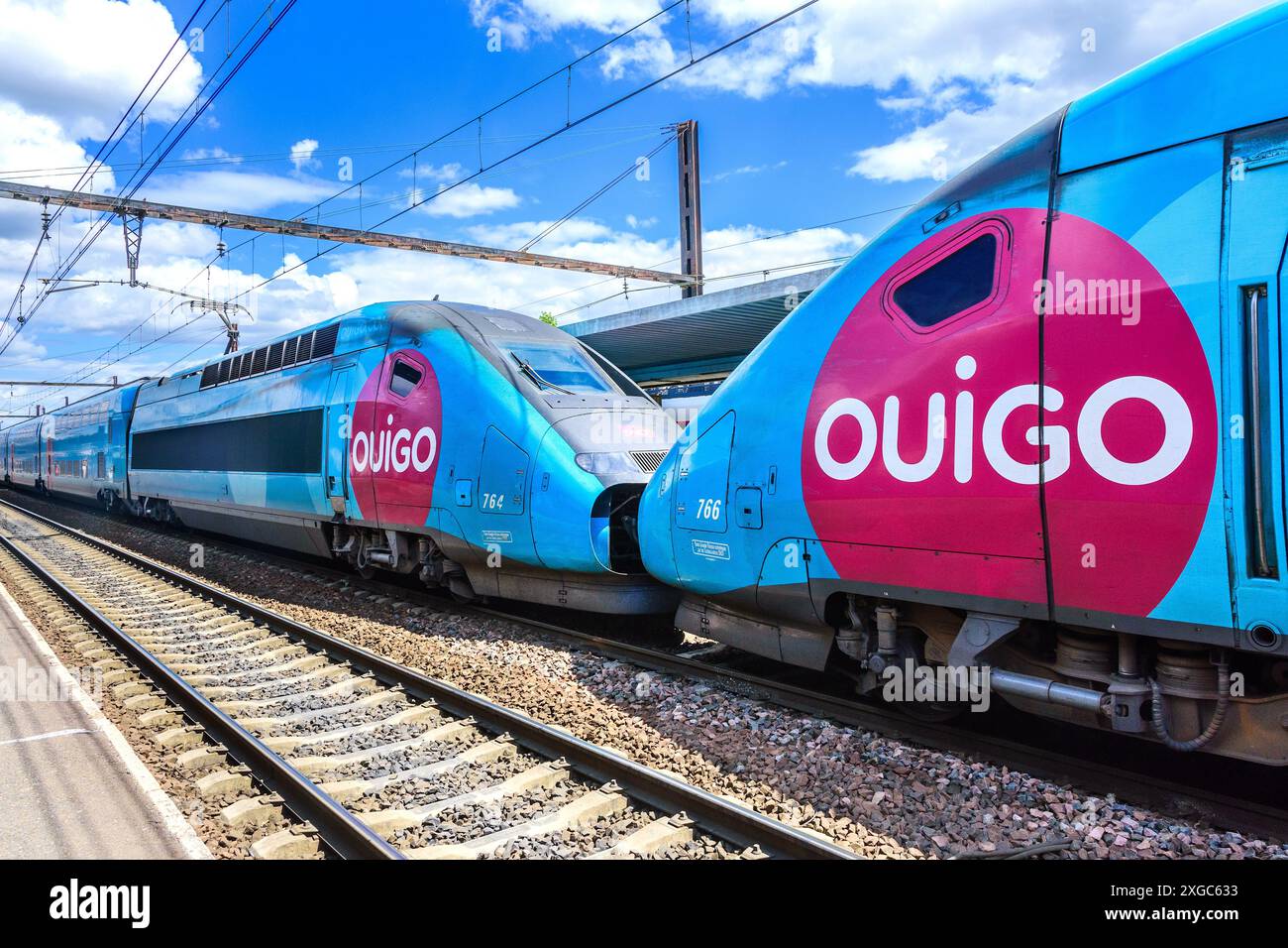 Double length, double-deck OuiGo TGV high-speed electric train at Saint-Pierre-des-Corps station, Tours, Indre-et-Loire (37), France. Stock Photo