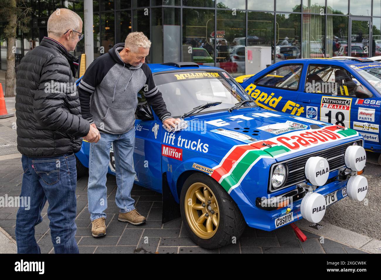 Castrol escort hi-res stock photography and images - Alamy