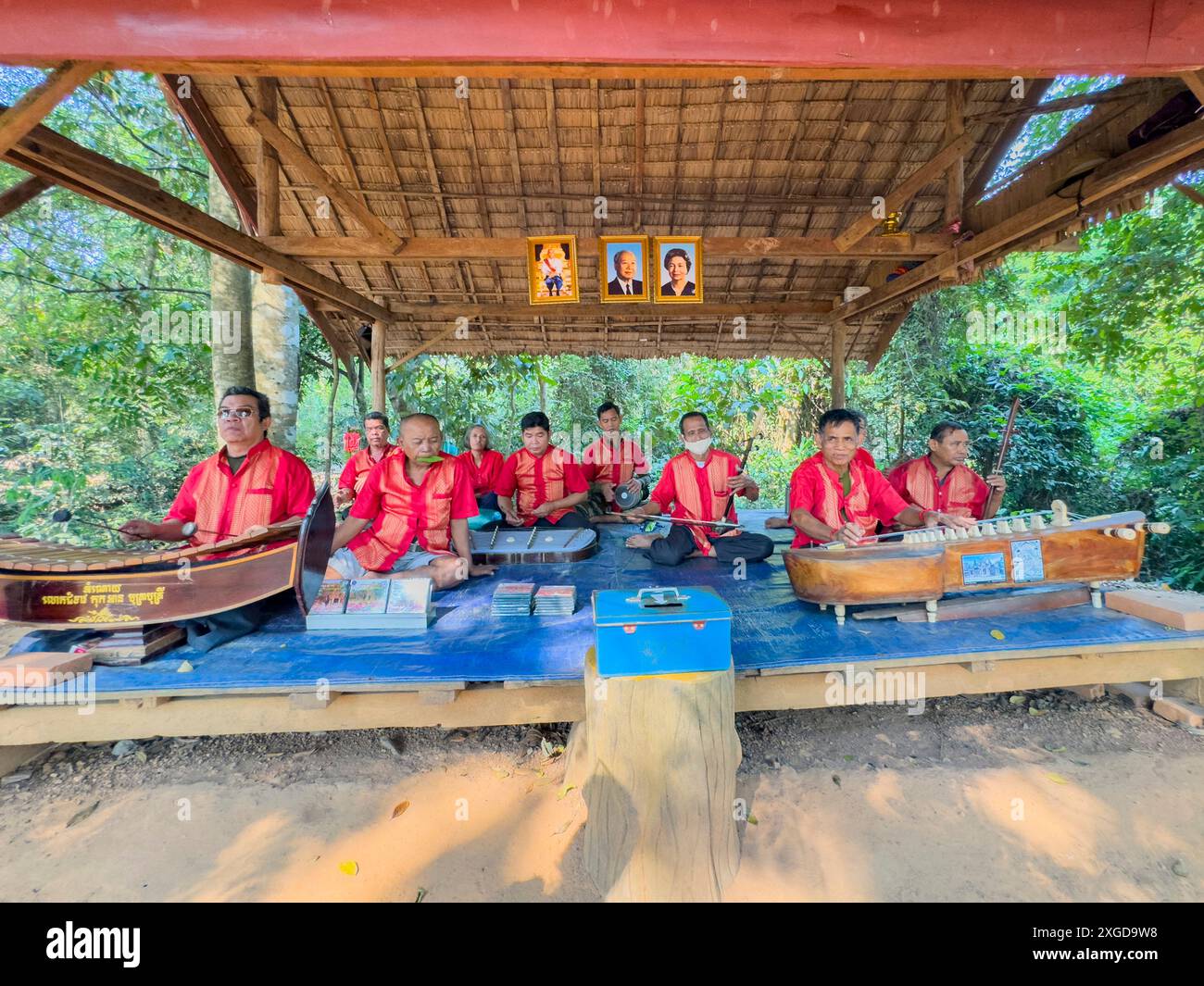 Survivors of the Khmer Rouge play together at Banteay Srei Temple in the area of Angkor, Cambodia, Indochina, Southeast Asia, Asia Stock Photo