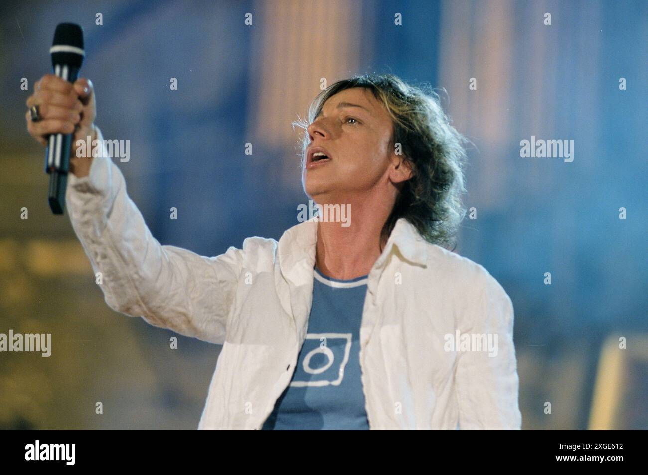 Nannini festivalbar 2002gianna nannini hi-res stock photography and ...