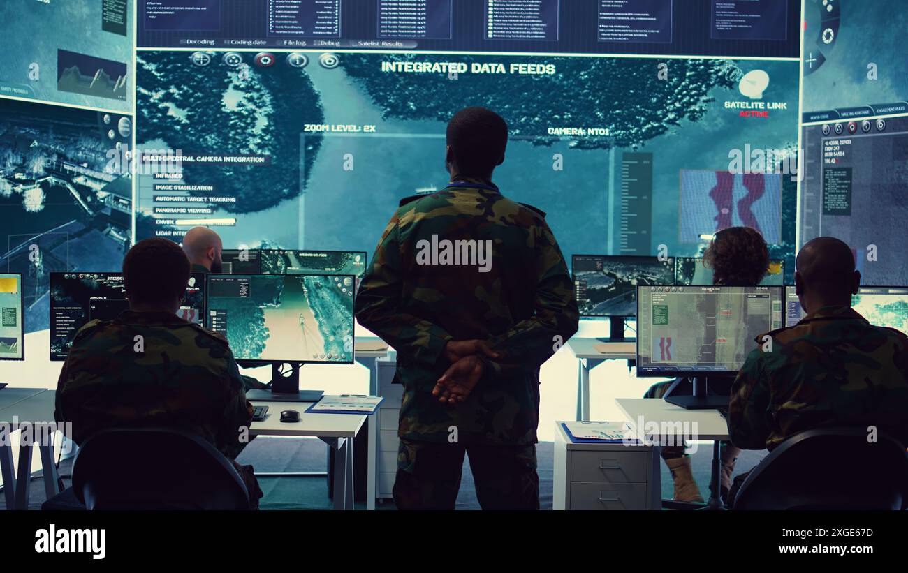 Intelligence and reconnaissance officer hi-res stock photography and ...
