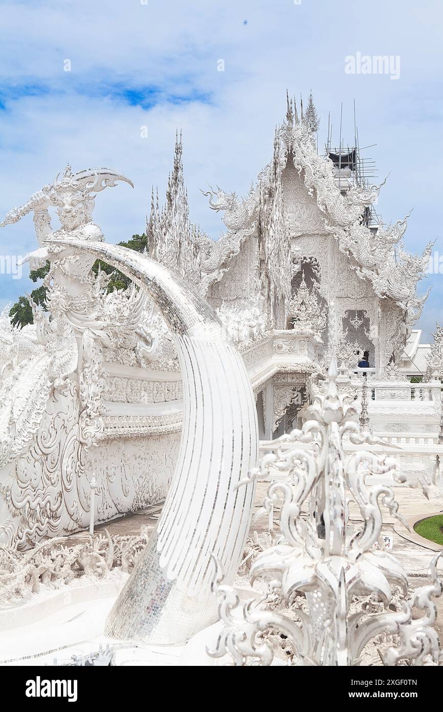 white-buddhist-temple-white-wat-rong-khun-temple-stock-photo-alamy
