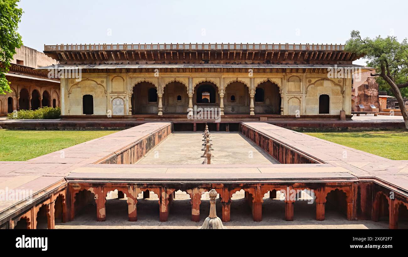 View of Suraj Bhavan with the water flow system of Deeg Palace, Deeg ...