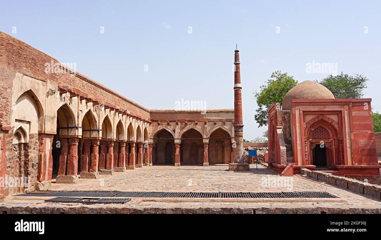  View of Lat ki Masjid, a 14th-century monument, Hissar, Haryana, India Bildidee 