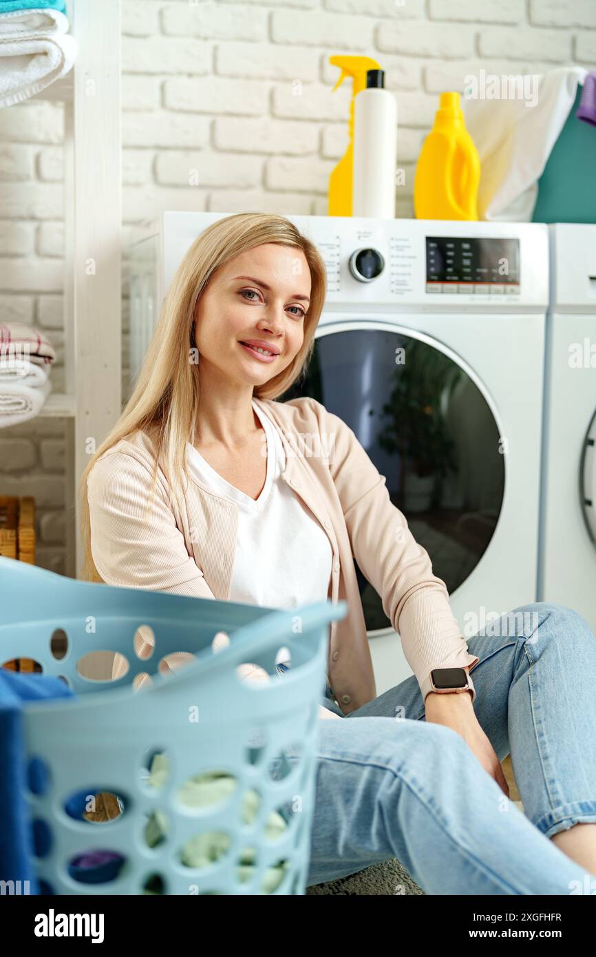 Quiet washing machine hi-res stock photography and images - Alamy