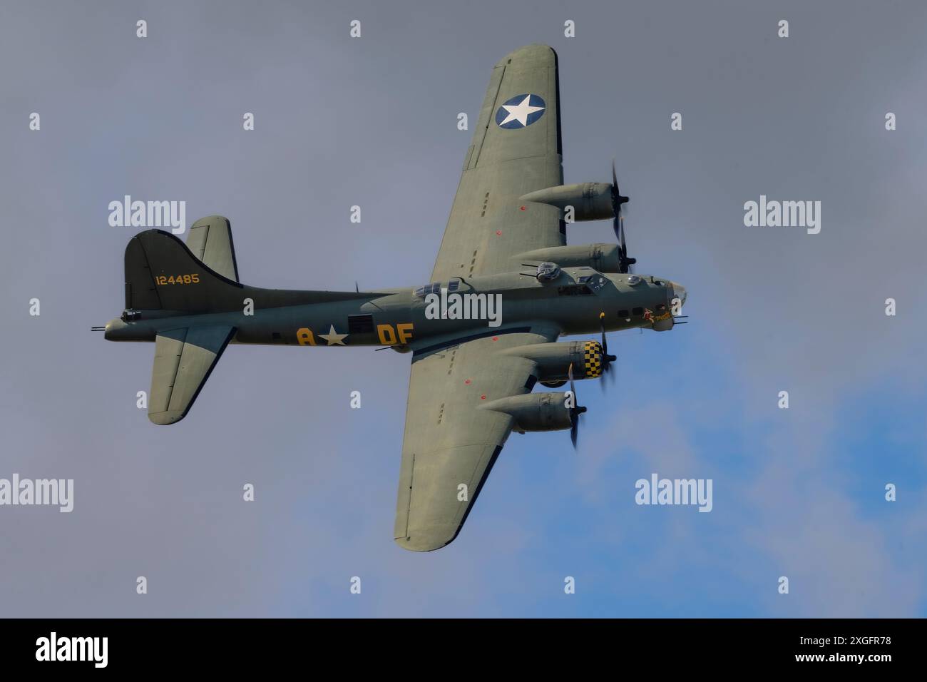 Boeing B17G Flying Fortress - Sally B displays at Headcorn Airshow Stock Photo