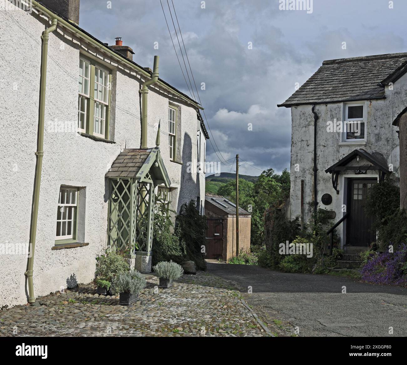 Black lion pub in oxen hires stock photography and images Alamy