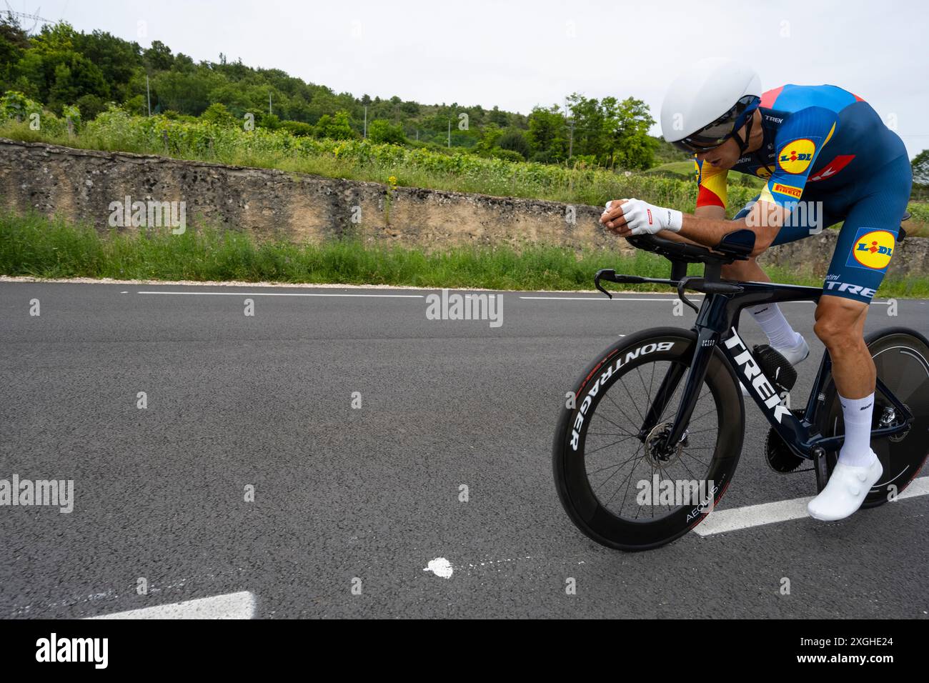 Carlos Verona, Lidl-Trek, 2024 Tour de france stage 7 timetrial from Nuits-Saint-Georges to Gevrey-Chambertin, Burgundy, France. Stock Photo