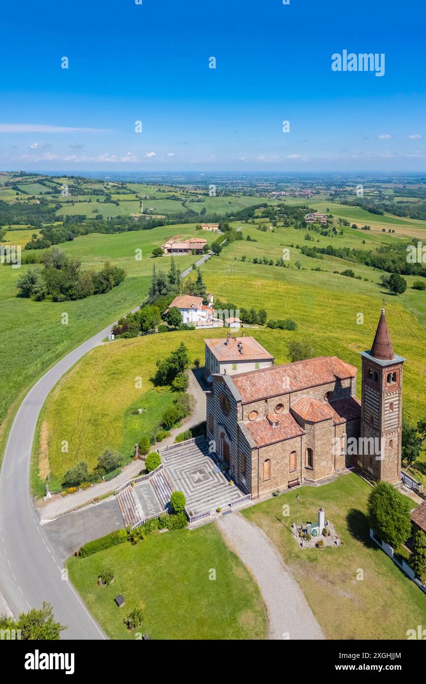 Aerial view of the church of San Savino in the town of Rezzanello. Piacenza district, Emilia-Romagna, Italy. Stock Photo