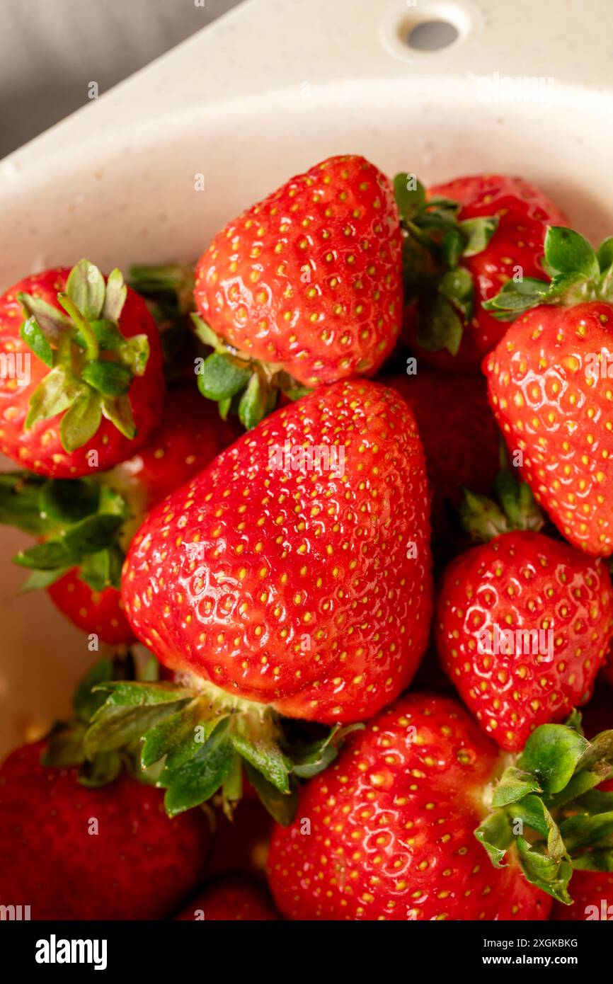 Close up organic fresh strawberries hi-res stock photography and images ...