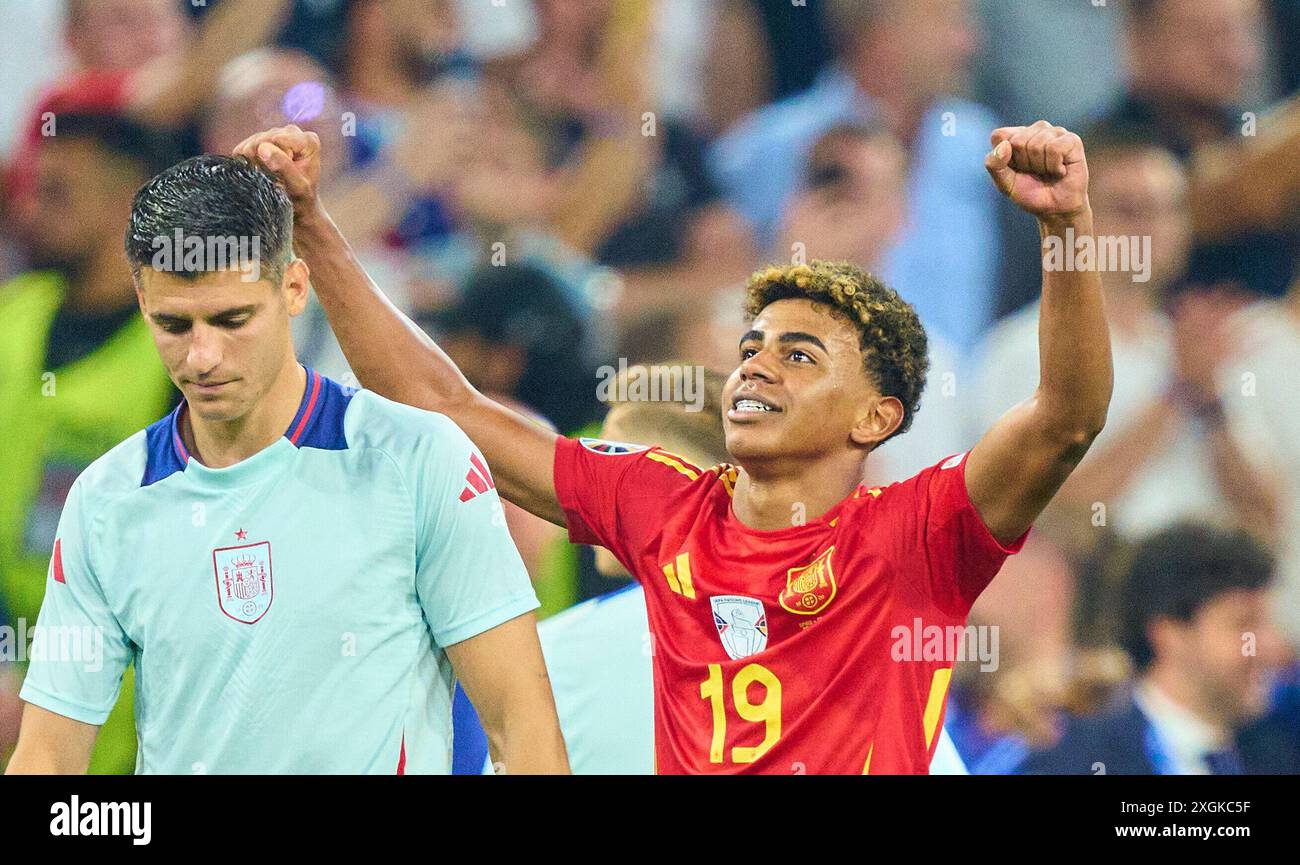 Lamine yamal celebration hi-res stock photography and images - Alamy