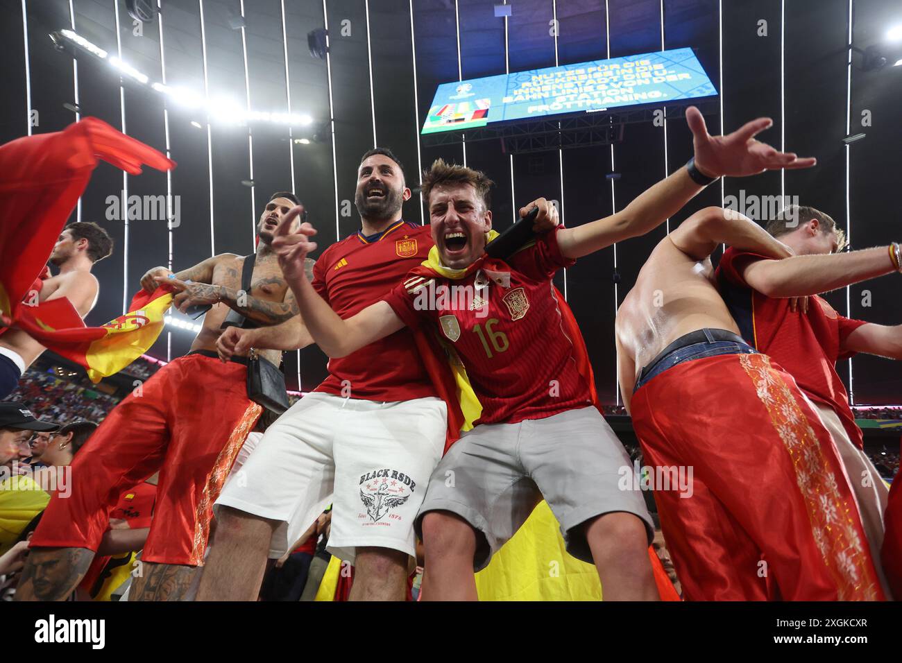 Spain Fans Munich, Germany 09.07.2024: Spanish fans celebrate the victory at the ...