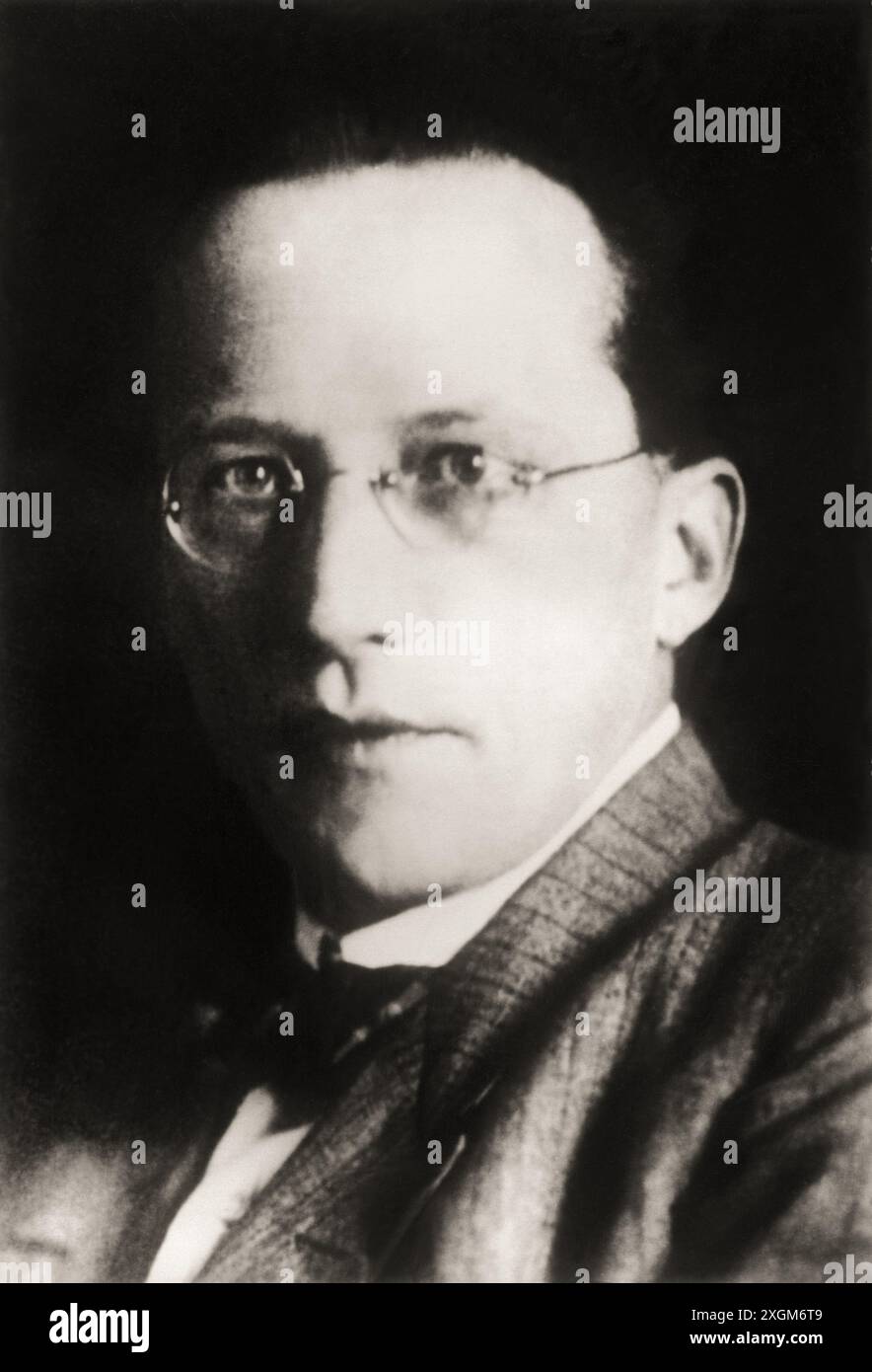 Erwin schrodinger portrait hi-res stock photography and images - Alamy