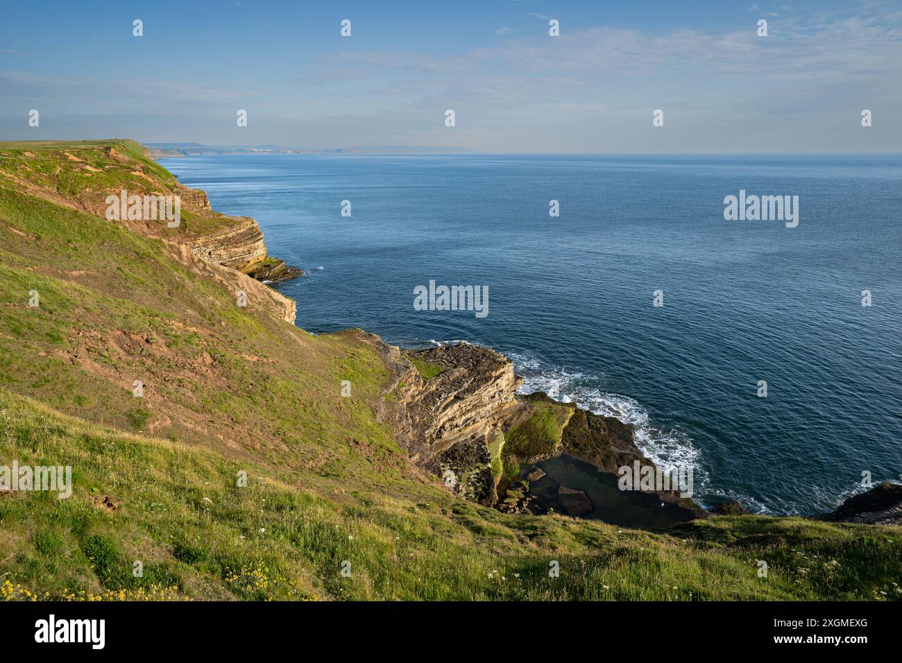 Filey brigg rocks hi-res stock photography and images - Alamy