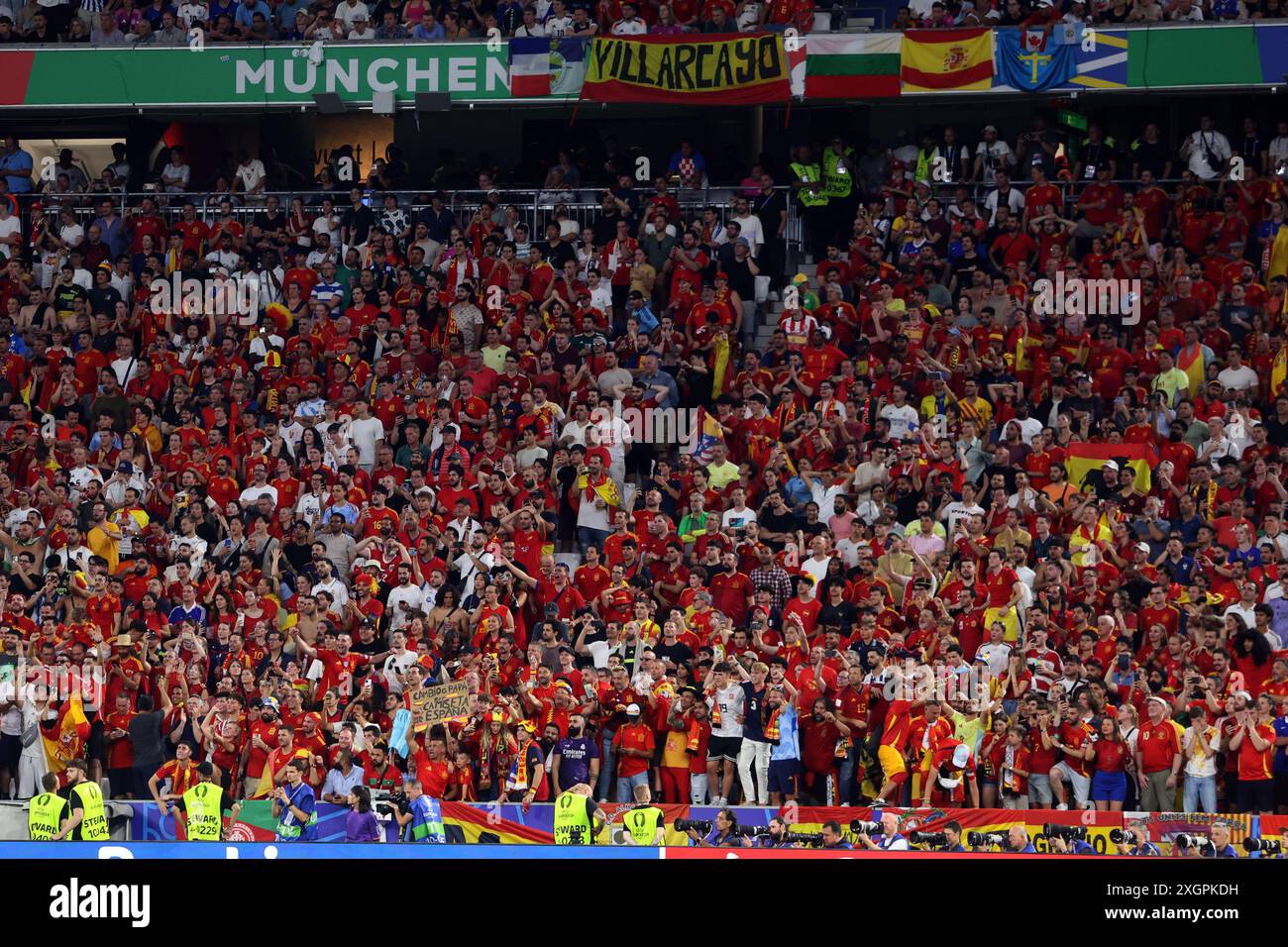 Spain Fans Munich, Germany 09.07.2024: Red Spanish fans in the UEFA EURO 2024 semi ...