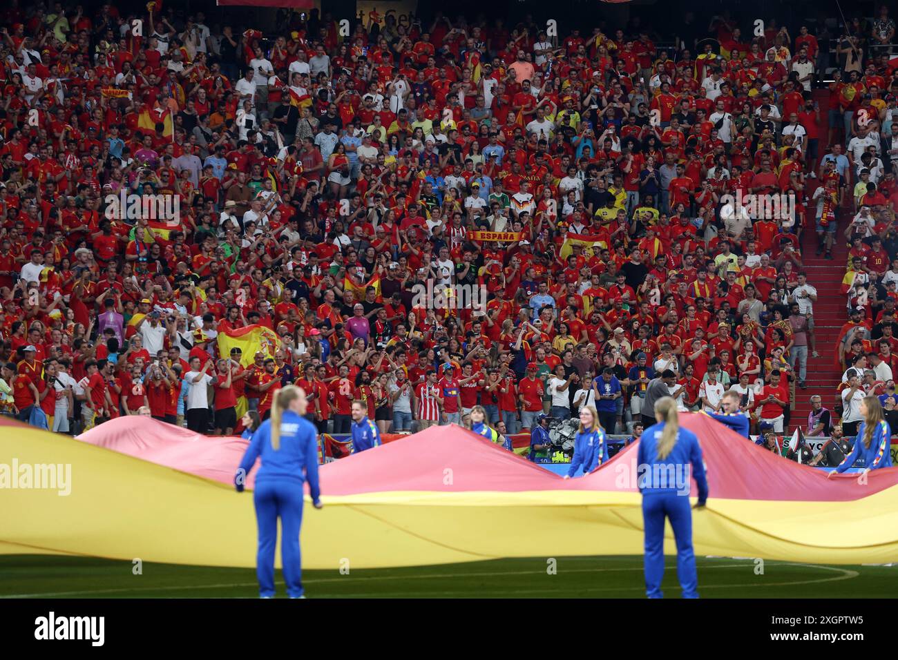 Spain Fans Munich , Germany 09.07.2024: Spanish fans on the stand in Opening ...