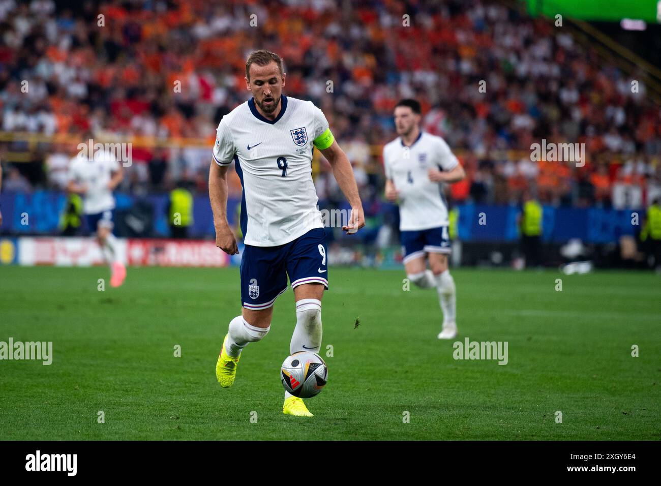 Harry Kane (England, #09) am Ball, GER, Netherlands (NED) vs England ...