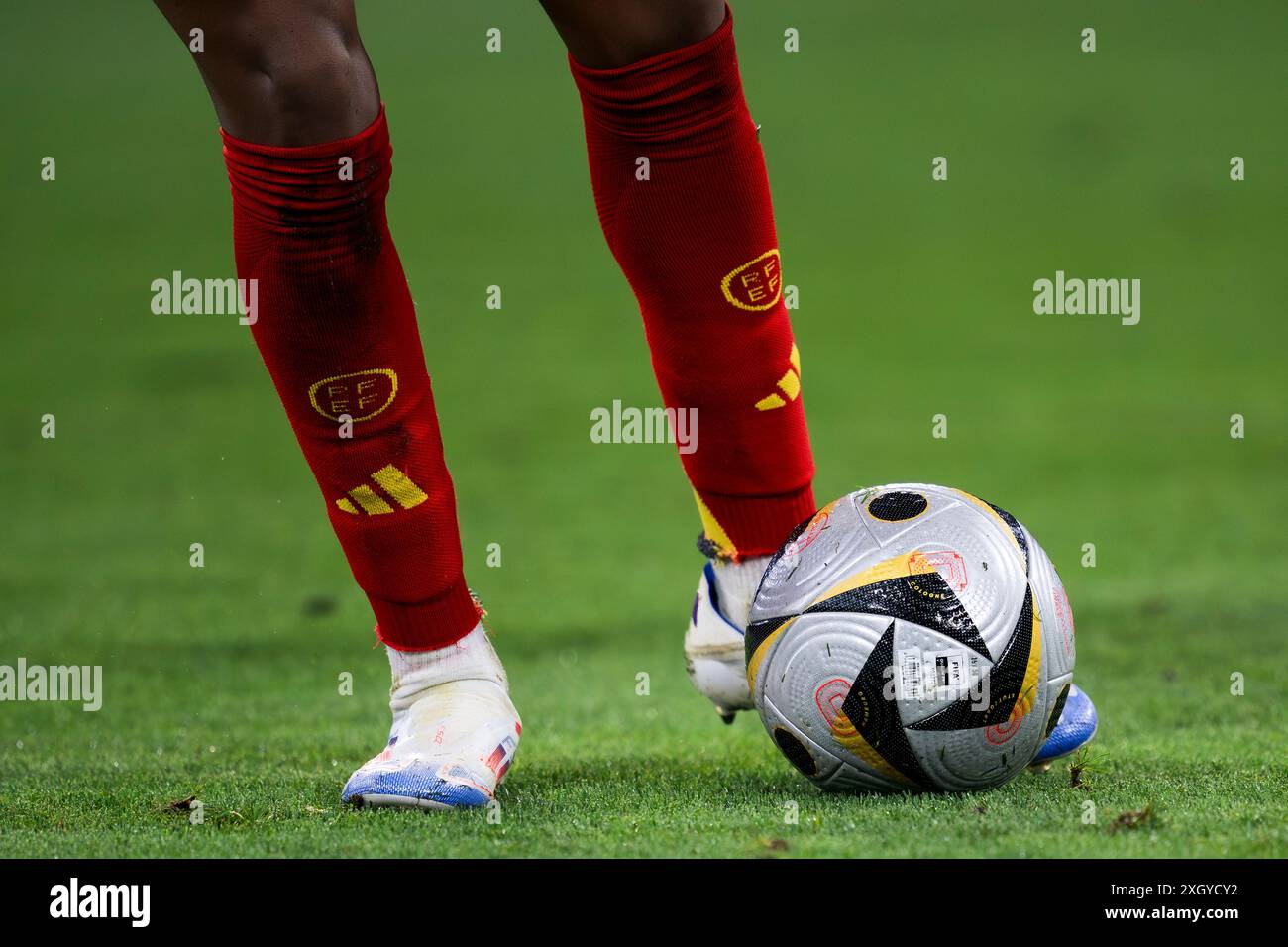 Official ball euro 2024 football hi-res stock photography and images ...