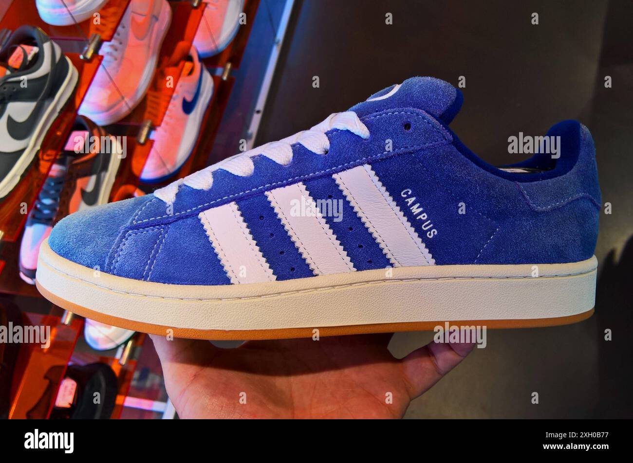 adidas gazelle silver green womens adidas Women's Campus 00s W 8.5