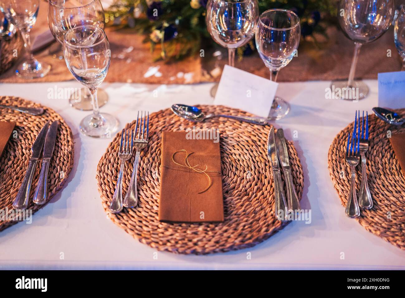 Banquet table in rustic hi-res stock photography and images - Alamy