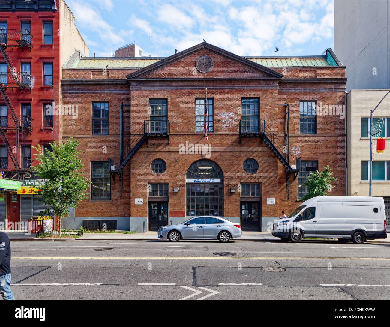 128 east broadway hires stock photography and images Alamy