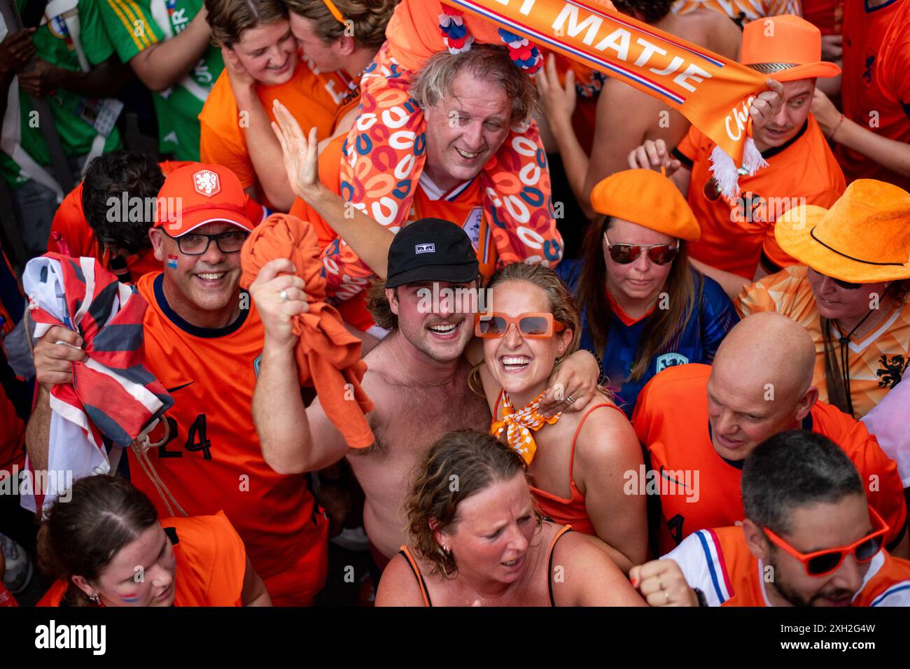 Bvb fanbus hi-res stock photography and images - Alamy