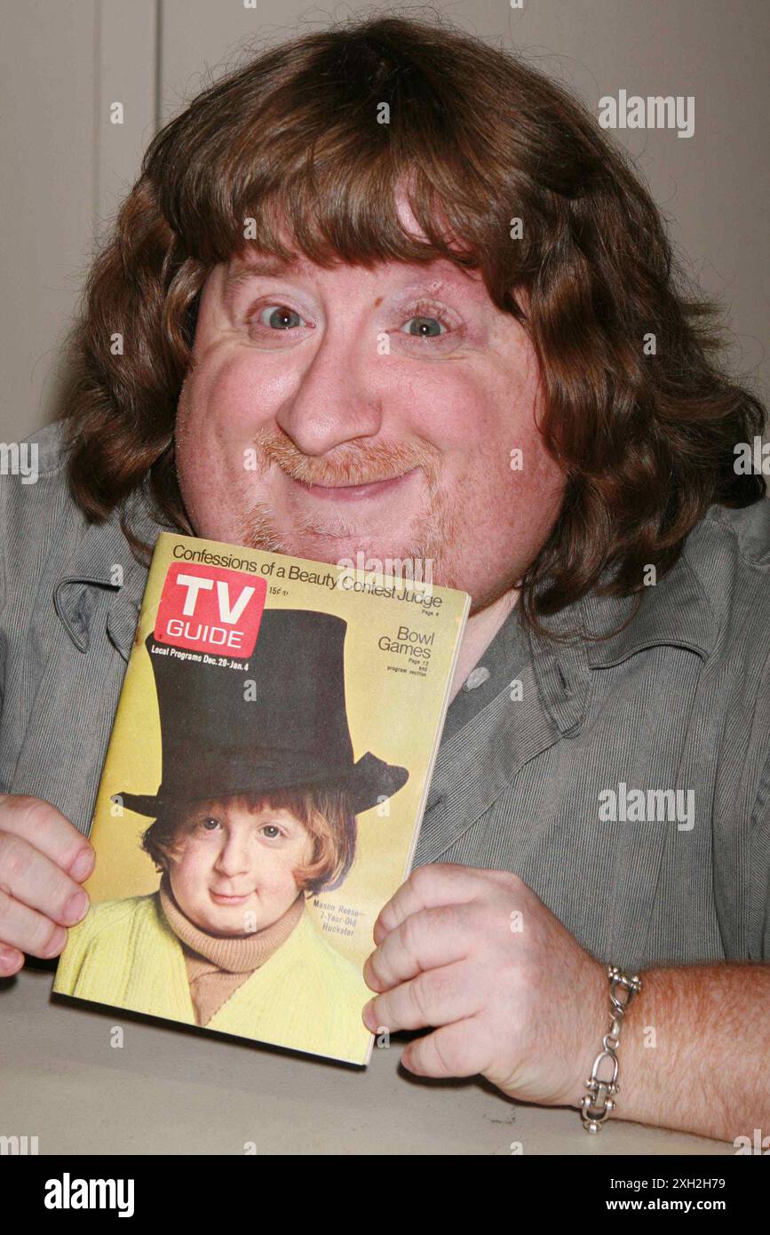 Mason reese big apple comic hi-res stock photography and images - Alamy