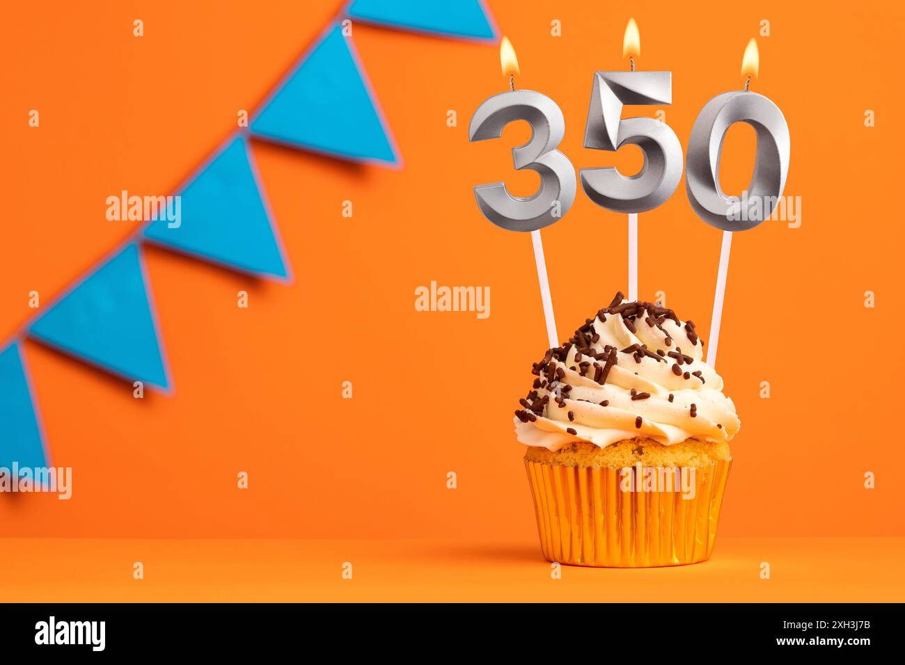 Card number 350 hi-res stock photography and images - Alamy