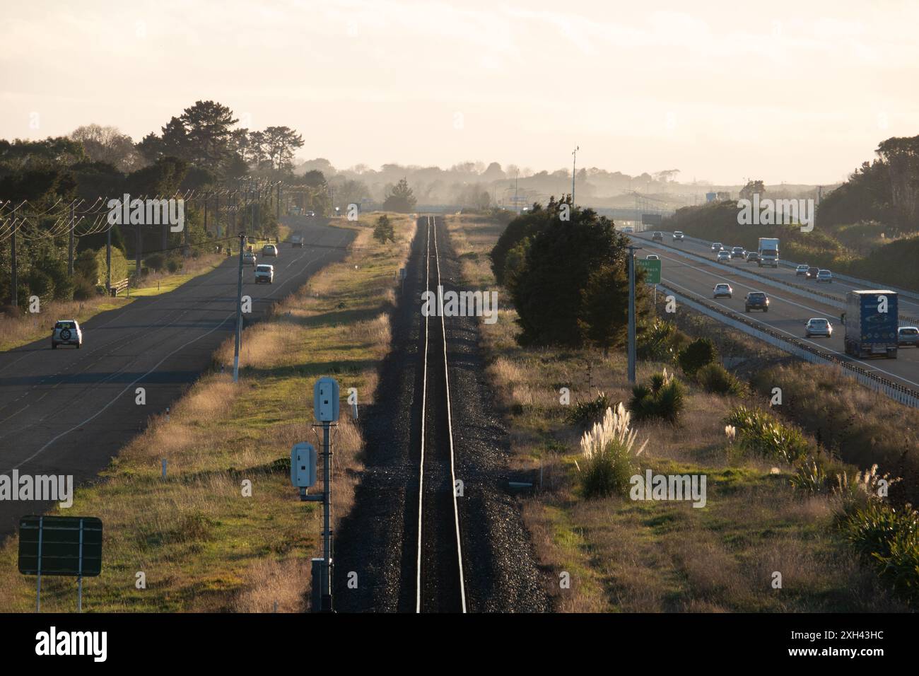 Traffic on Peka Peka to Otaki expressway, with train tracks and old ...