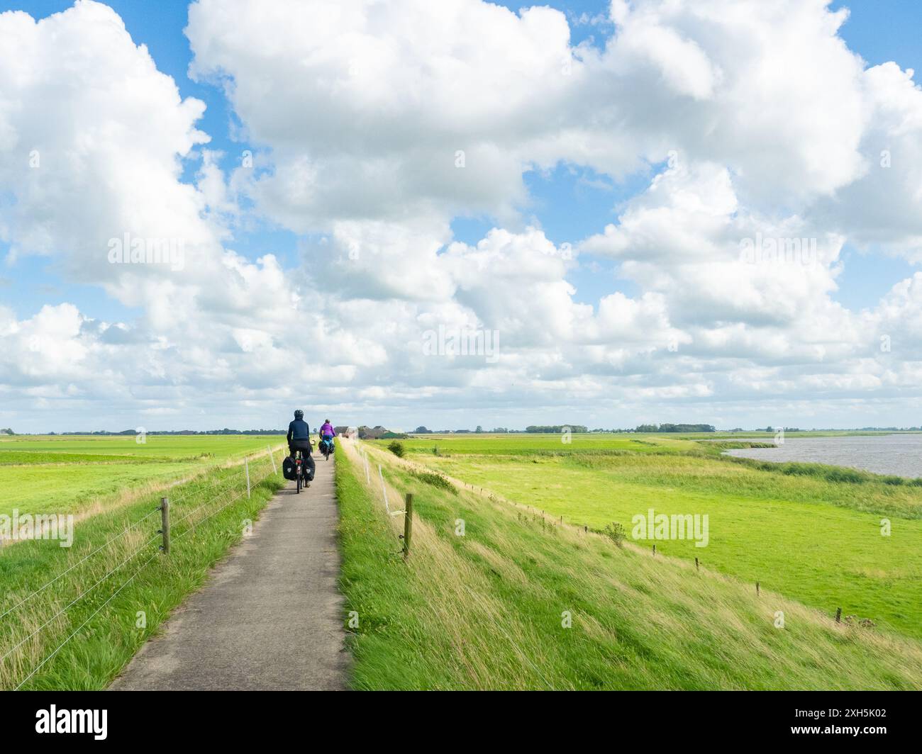 Grass track cycling hi-res stock photography and images - Alamy