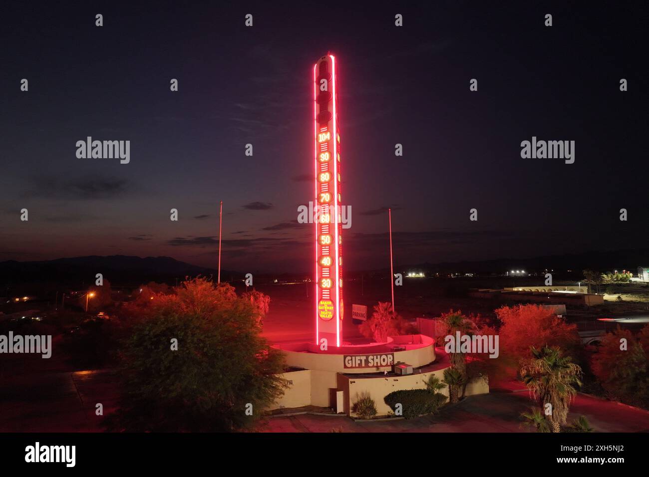 The World's Tallest Thermometer, Thursday, July 11, 2024, in Baker, Calif. Stock Photo