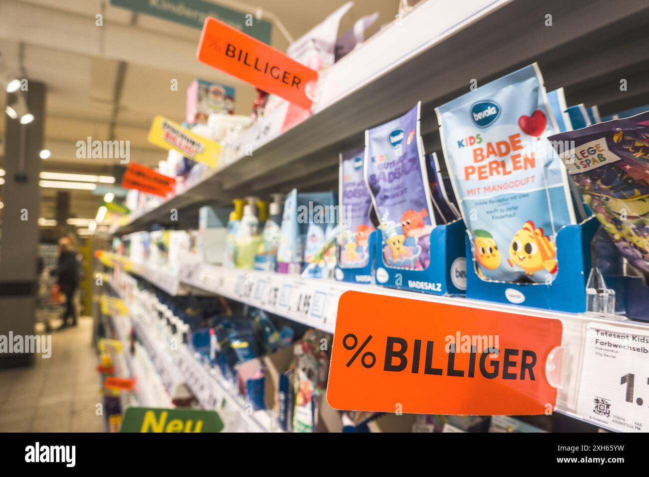 goods labelled as cheap in a supermarket, symbolic image, Germany Stock Photo Alamy