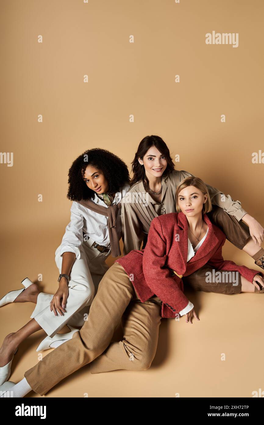Women from different cultures hi-res stock photography and images - Alamy