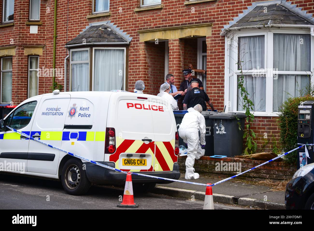 Police launch murder enquiry after body found in terraced house in ...