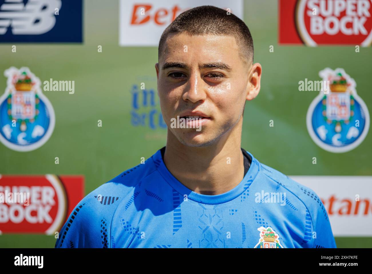 How many academy graduates have started in Porto's first team this season?