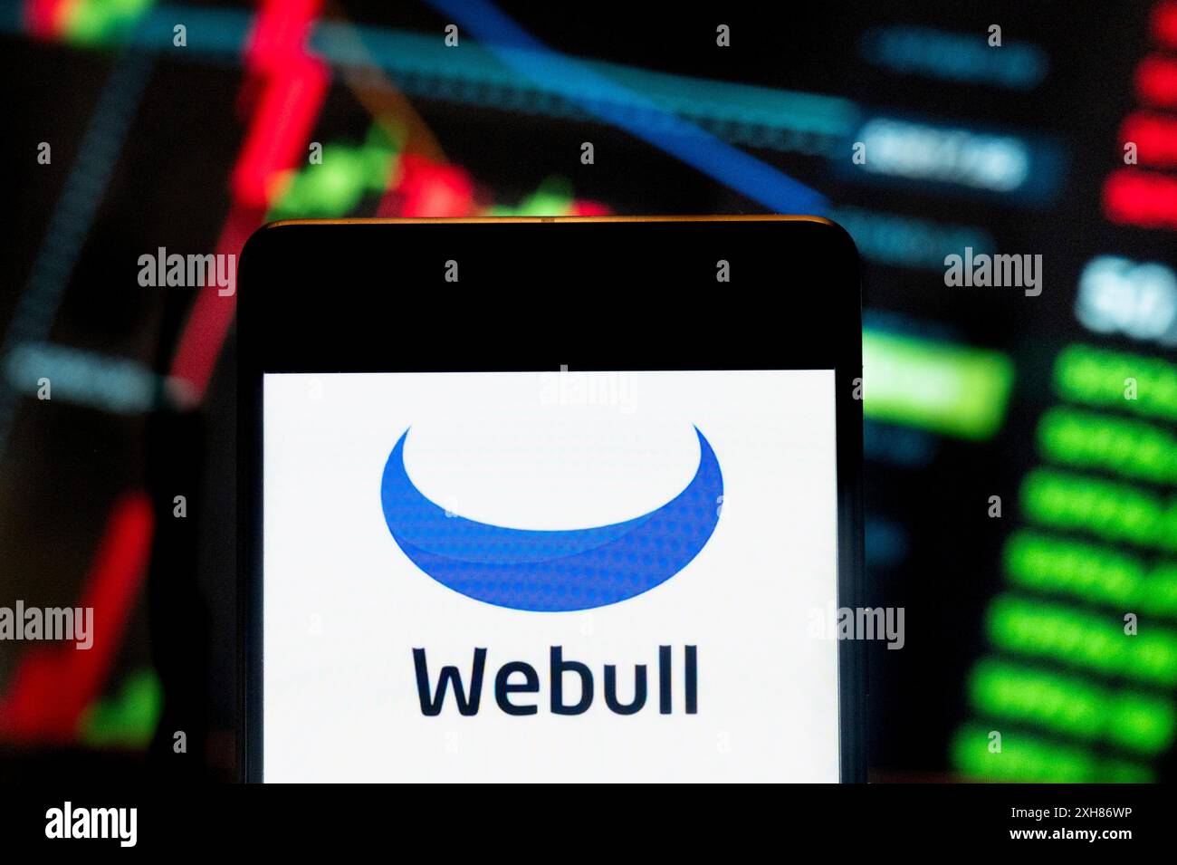 Webull logo hi-res stock photography and images - Alamy