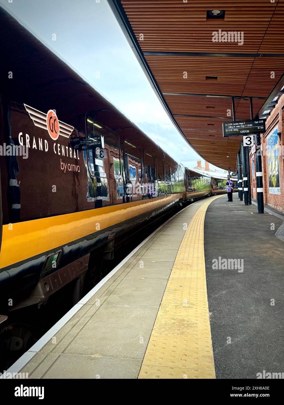 Hartlepool, UK. 12 Jul 2024. A new platform to increase the number of train services at Hartlepool Station has been completed after a £12million overhaul saw the Tees Valley Combined Authority, Network Rail, Northern, and Hartlepool Borough Council work to bring the station’s second platform back into use alongside a new footbridge. Tees Valley Mayor Ben Houchen visited the platform with Cllr Karen Oliver, Chair of Hartlepool Borough Council’s Neighbourhood Services Committee and member of the TVCA’s Transport Committee, and David Ball of Network Rail. Credit James Hind/Alamy. Stock Photo