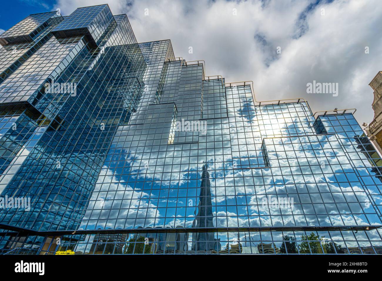 Northern Shell's avant-modern blue-glazed office building on London's ...