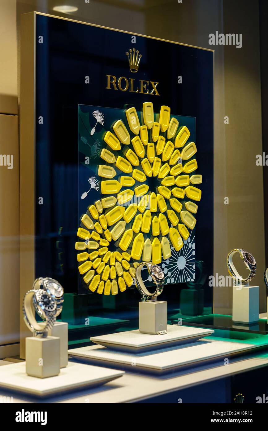 Rolex watch display hi-res stock photography and images - Alamy