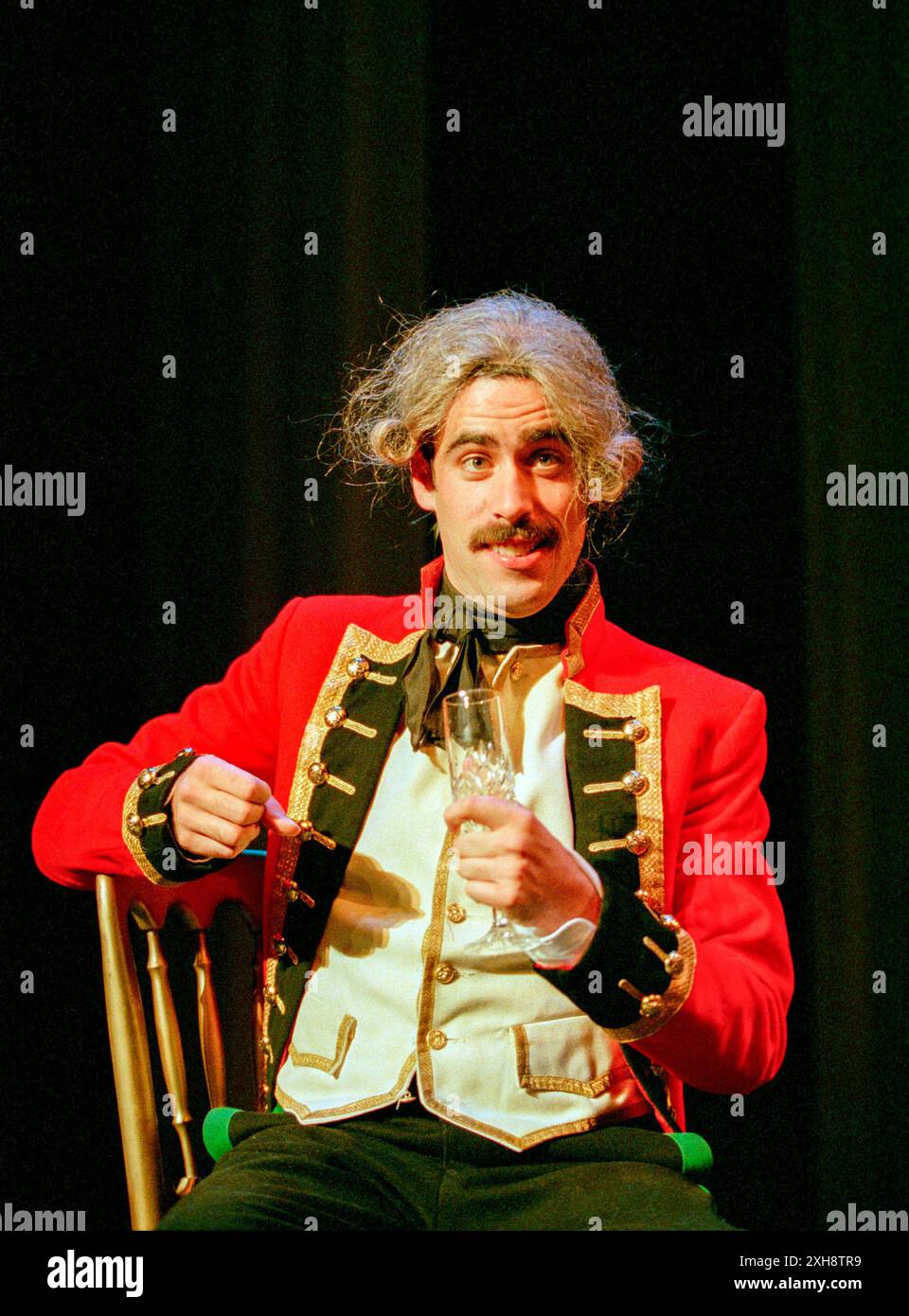 Stephen Mangan (Don Pedro) in MUCH ADO ABOUT NOTHING by Shakespeare at the Playhouse Theatre, London WC2  05/06/1998  a Cheek by Jowl production  design: Nick Ormerod lighting: Judith Greenwood director: Declan Donnellan Stock Photo