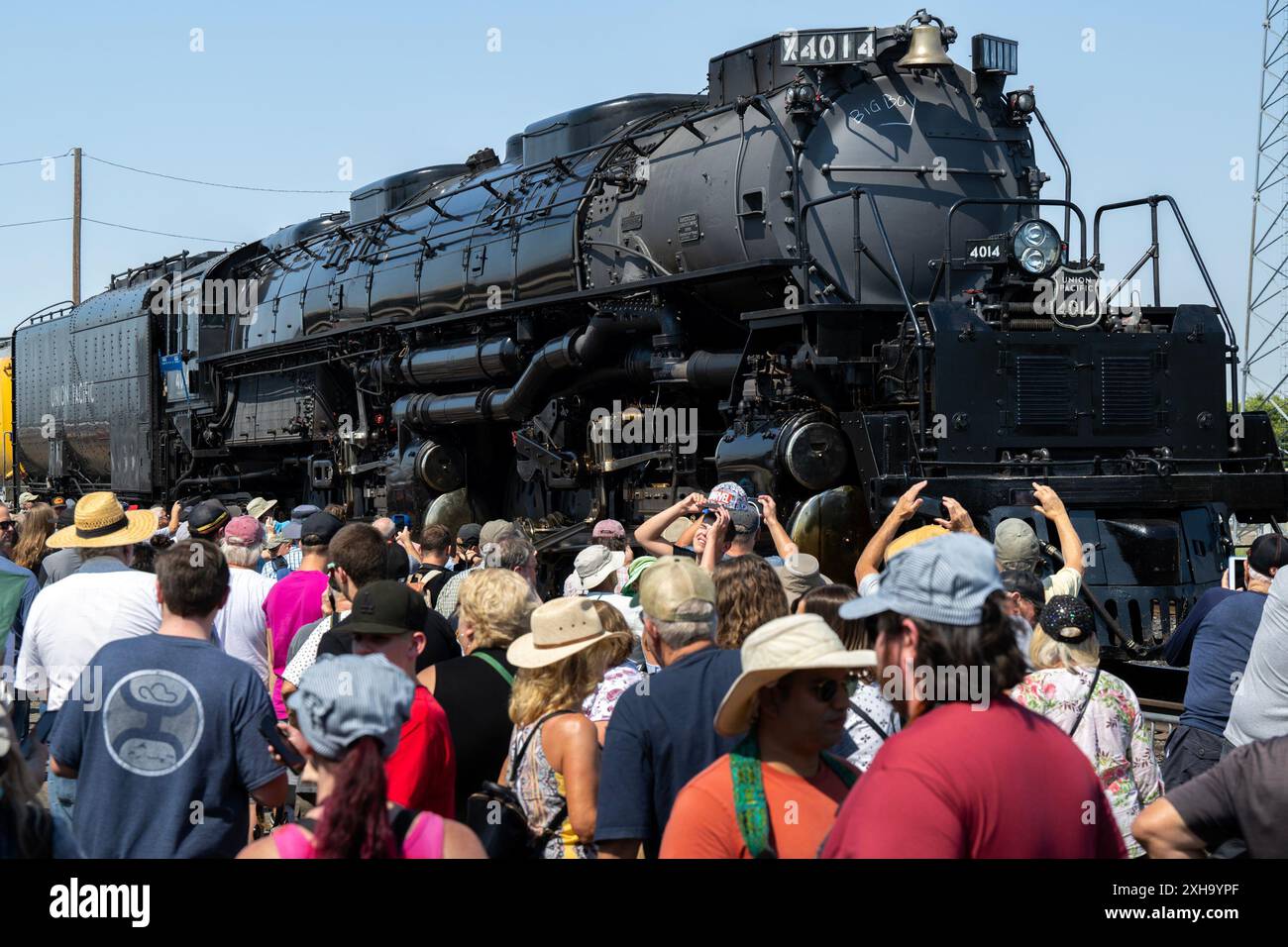 Roseville, California, USA. 12th July, 2024. Train enthusiasts have