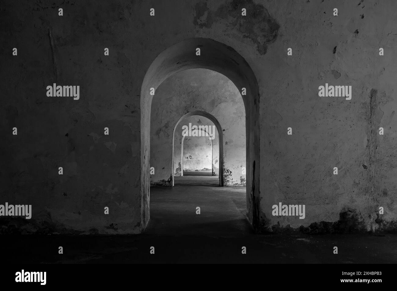 Arched doorways Black and White Stock Photos & Images - Alamy