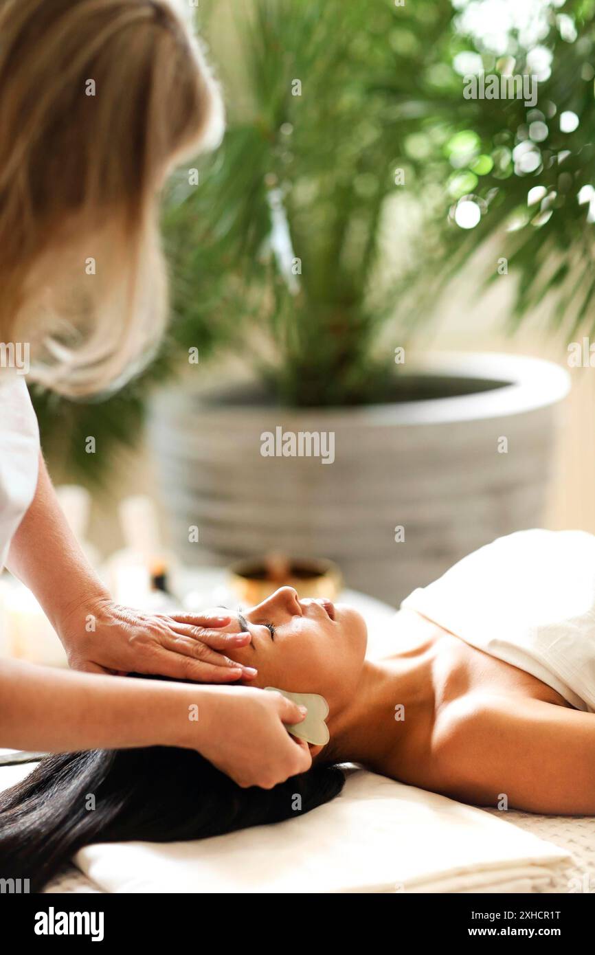 Asian massage parlor hi-res stock photography and images - Alamy