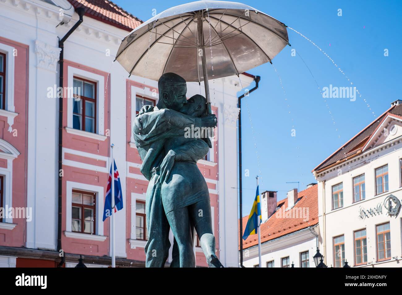 Tartu, Estonia - May 25, 2024: 'The Kissing Students' fountain on Tatu Town Hall Square. Stock Photo