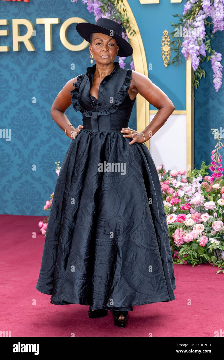 cast-and-guests-attend-bridgerton-season-2-part-2-tv-series-premiere-featuring-adjoa-andoh-where-london-united-kingdom-when-12-jun-2024-credit-phil-lewiswenn-2XHE2BD.jpg