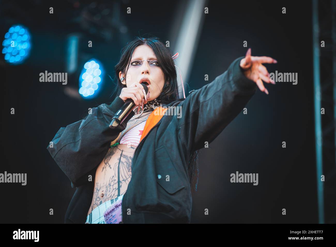 Romy flores hi-res stock photography and images - Alamy