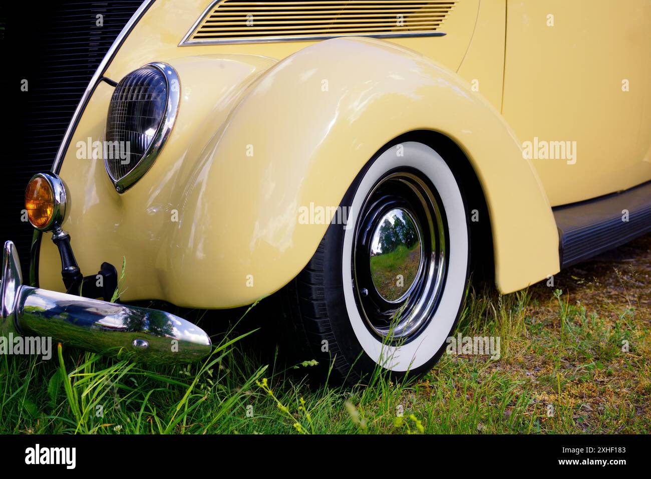 Front view of a 1937 Ford Model 78 Deluxe Coupe Stock Photo