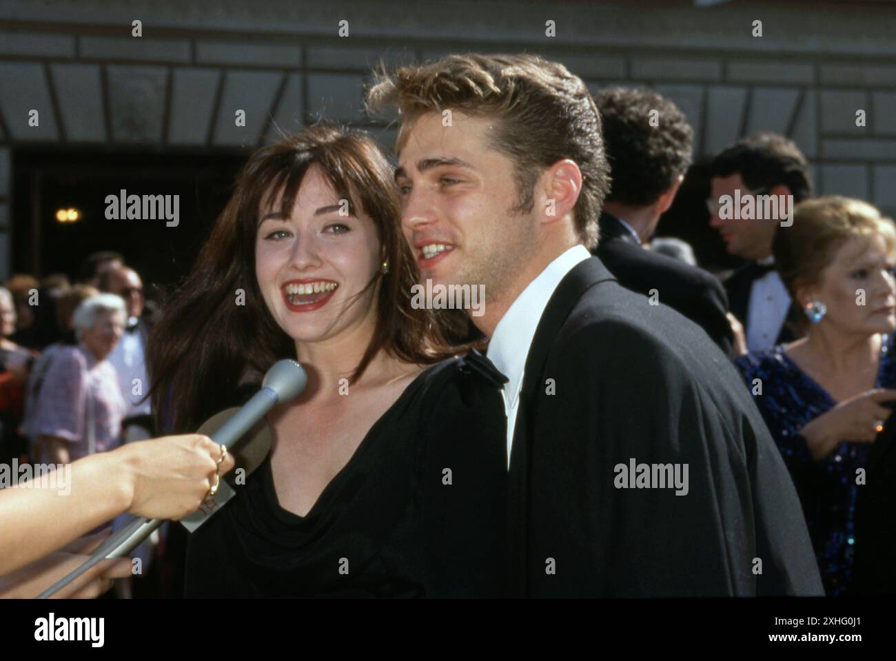 **FILE PHOTO** Shannen Doherty Has Passed Away. Jason Priestley and ...