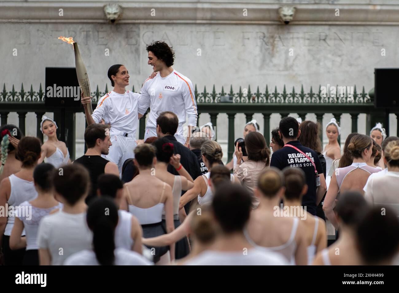 Paris 2024 olympics opening ceremony hires stock photography and